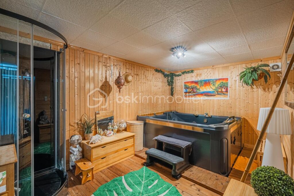 Chalet avec piscine et espace bien-être – Mieussy – 5 pièces – 4 chambres – 158 m²