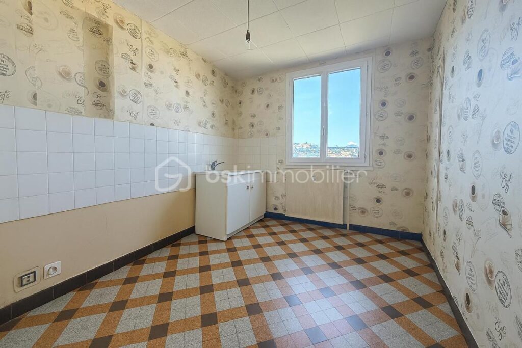 🏡 À vendre – Bel appartement T3 traversant avec vue dégagée – Saint-Marcellin – 4 pièces – 2 chambres – 72 m²