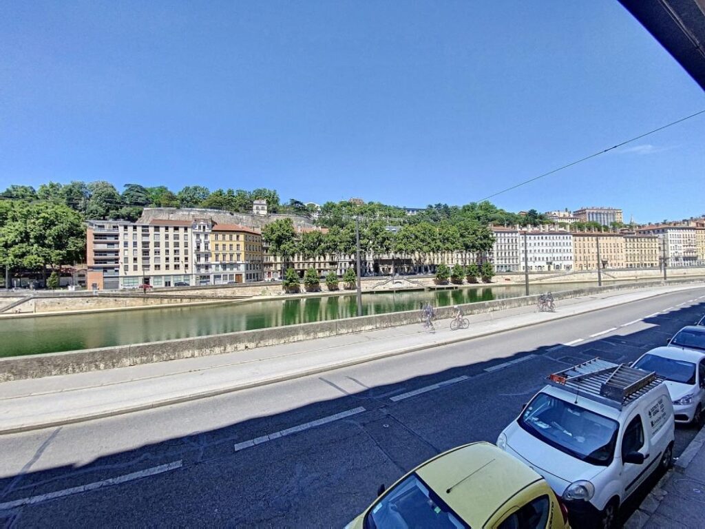 Appartement T1 vue Saône – 1 pièce – NR chambres – 29 m²