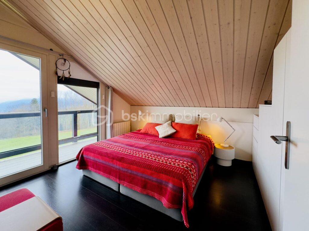 Propriété d’architecte Dunoyer – Panorama alpin exceptionnel, piscine & double habitation – Proche Annecy / Genève / Chamonix – 10 pièces – 5 chambres – 276 m²