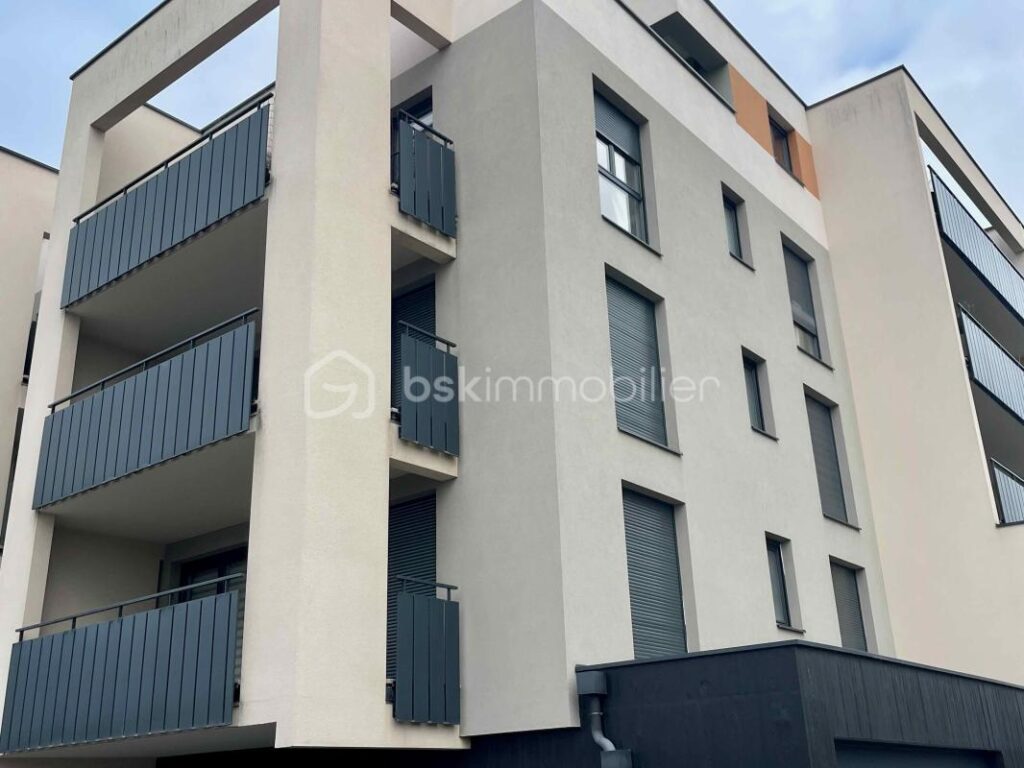 Appartement T3 – Terrasse sud-est, vue dégagée, résidence récente avec ascenseur – 3 pièces – 2 chambres – 67 m²