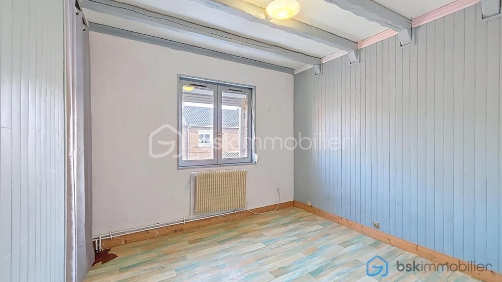 Maison 3 chambres 1 bureau jardin garage – 7 pièces – 3 chambres – 107 m²