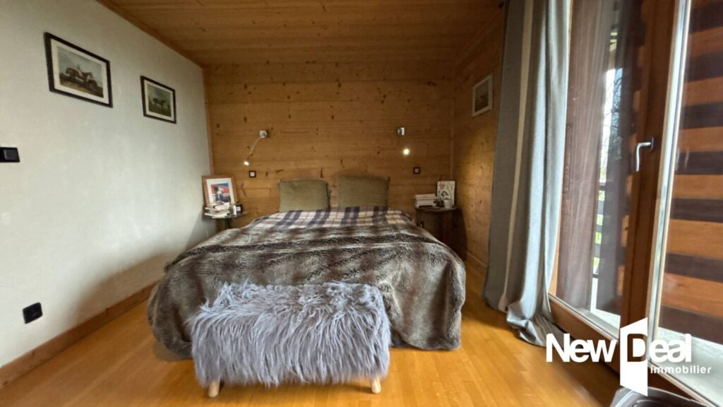 MAISON DE PAYS – 9 pièces – 5 Chambres – 265 m² surface Totale – Bergerie – Terrain 3610 m² – LES HOUCHES – 9 pièces – 5 chambres – 184 m²