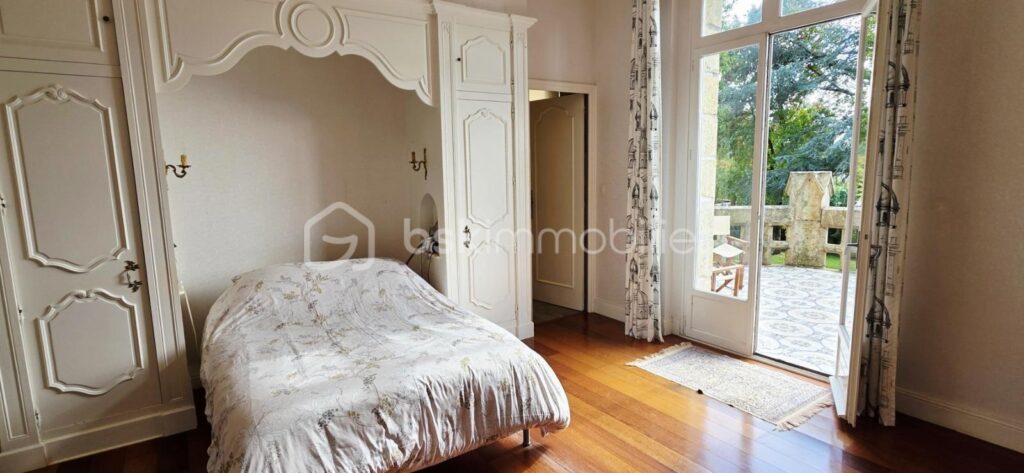 Demeure de caractère aux portes de Fougères – Bien rare sur le marché – 12 pièces – 5 chambres – 353 m²