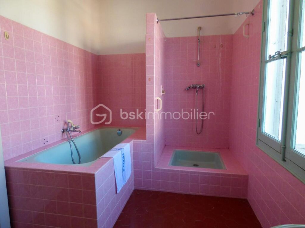 Sainte-Maxime – Centre-ville à pied, charme exceptionnel ! – 5 pièces – 2 chambres – 152 m²