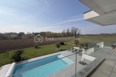 Sublime villa avec piscine à proximité de Troyes – 6 pièces – 4 chambres – 273 m²