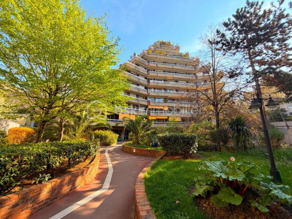 [EXCLUSIVITÉ] Paris 15e – Sérénité et Lumière au cœur des Jardins d’Arcadie – 1 pièce – 1 chambre – 36 m²