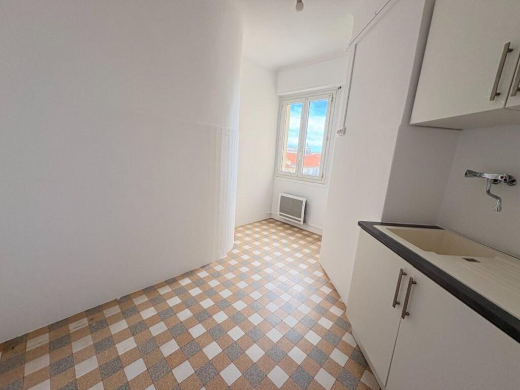 T1 A LOUER RUE LEPENTE – 1 pièce – 1 chambre – 36 m²