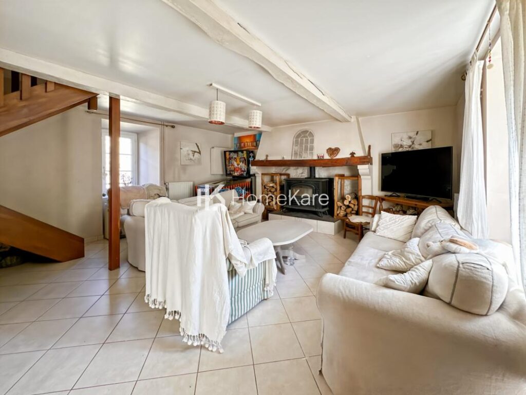 MAISON FAMILIALE – 9 pièces – 6 chambres – 300 m²