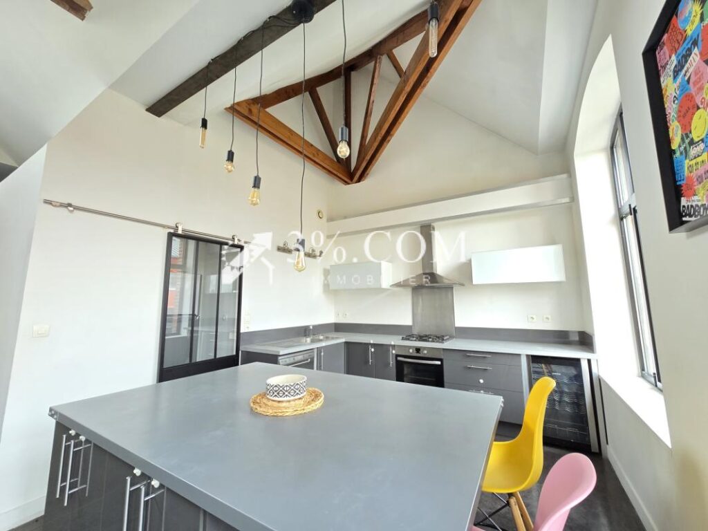 LOFT 128 m2 avec terrasse ROOFTOP + 2 CH + 2 places de parki – 4 pièces – 2 chambres – 128 m²