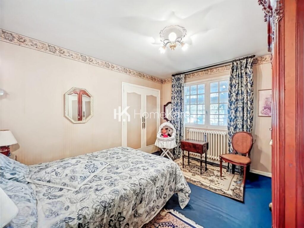 UNE VUE SUR LES PYRÉNÉESIMPRENABLE – 5 pièces – 4 chambres – 224 m²