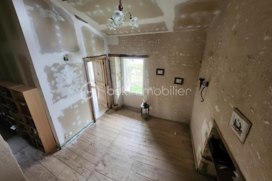 Maison à vendre à Mirebeau