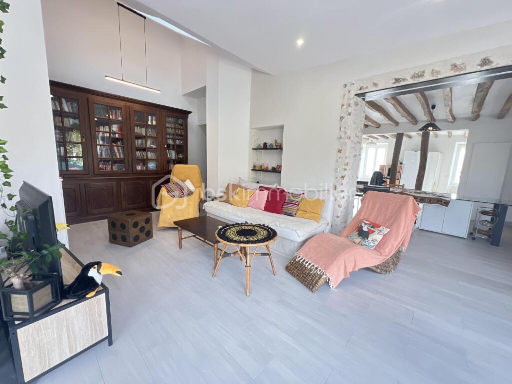 🏡 Maison de caractère rénovée – Lardy Bourg – 5 pièces – 3 chambres – 139 m²