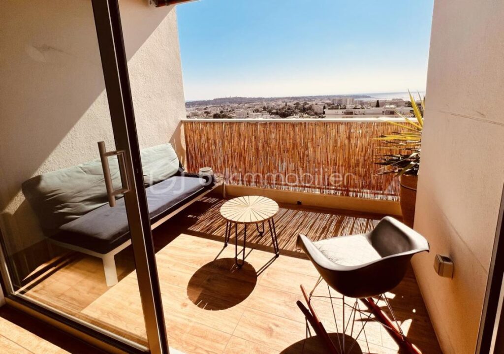 3 P, 72 M² – VUE MER PANORAMIQUE – 8ÈME ÉTAGE – ROI SOLEIL ANTIBES – 3 pièces – 2 chambres – 72 m²