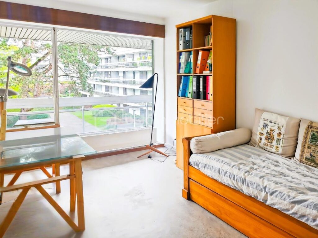 Versailles Clagny – Appartement 4 pièces – 86,74 m² – 2ᵉ étage avec ascenseur – balcons – parking – 4 pièces – 2 chambres – 87 m²