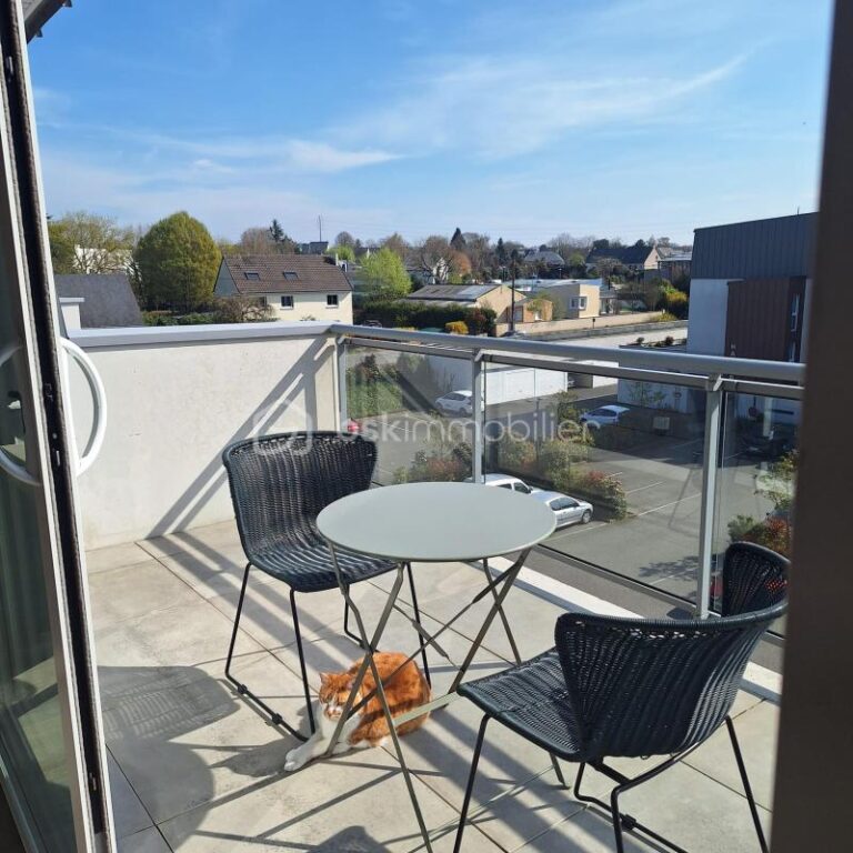 Appartement 3 pièces avec terrasse – Dernier etage avec ascenseur – Garage – 3 pièces – 2 chambres – 76 m²