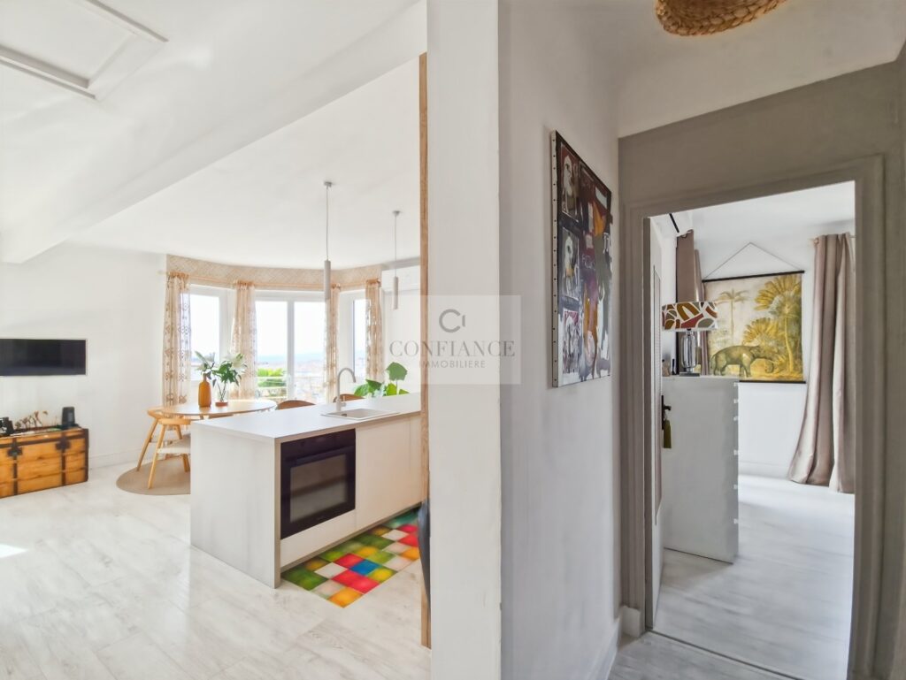 Maison – 4 pièces – 2 chambres – 115 m²