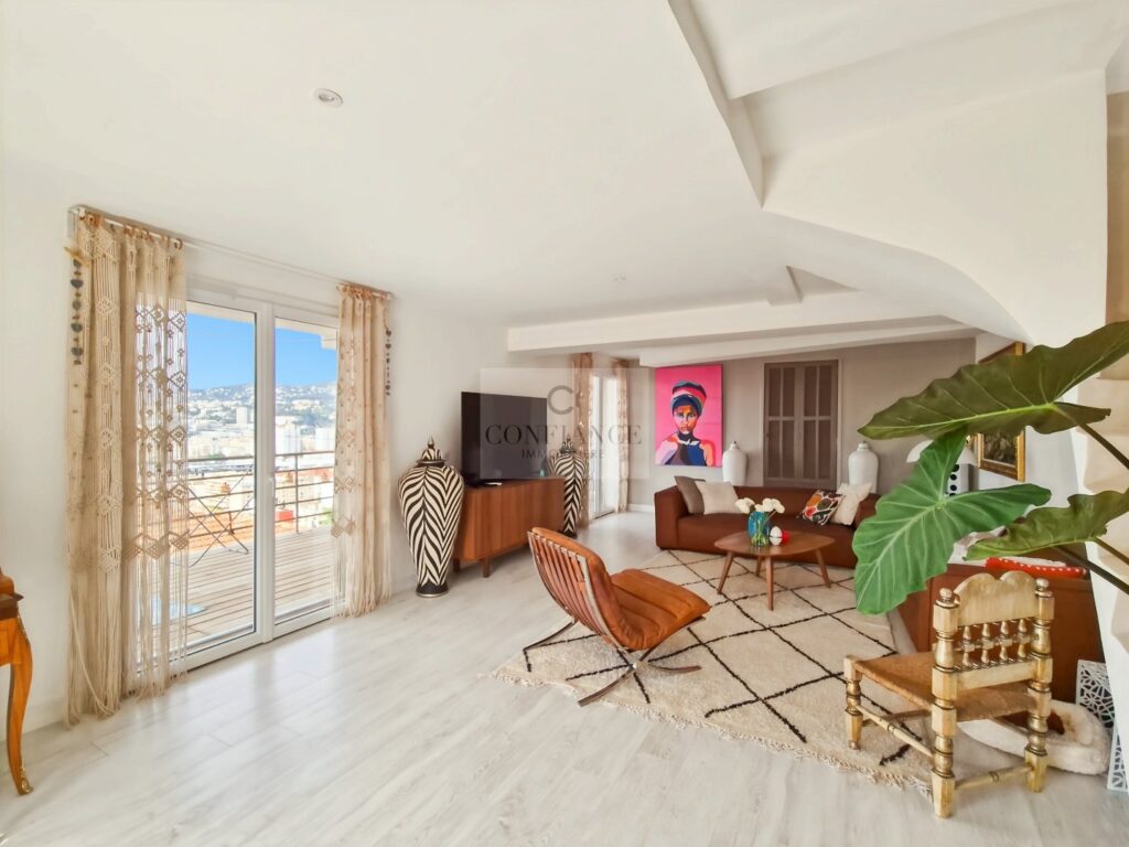 Maison – 4 pièces – 2 chambres – 115 m²