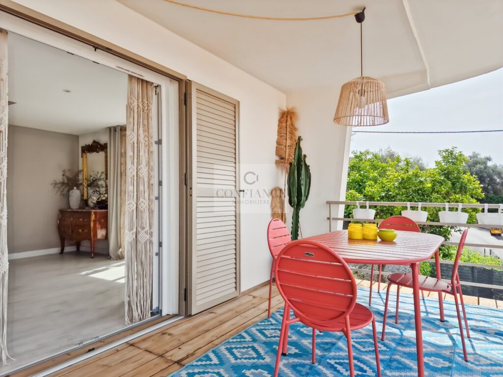 Maison – 4 pièces – 2 chambres – 115 m²