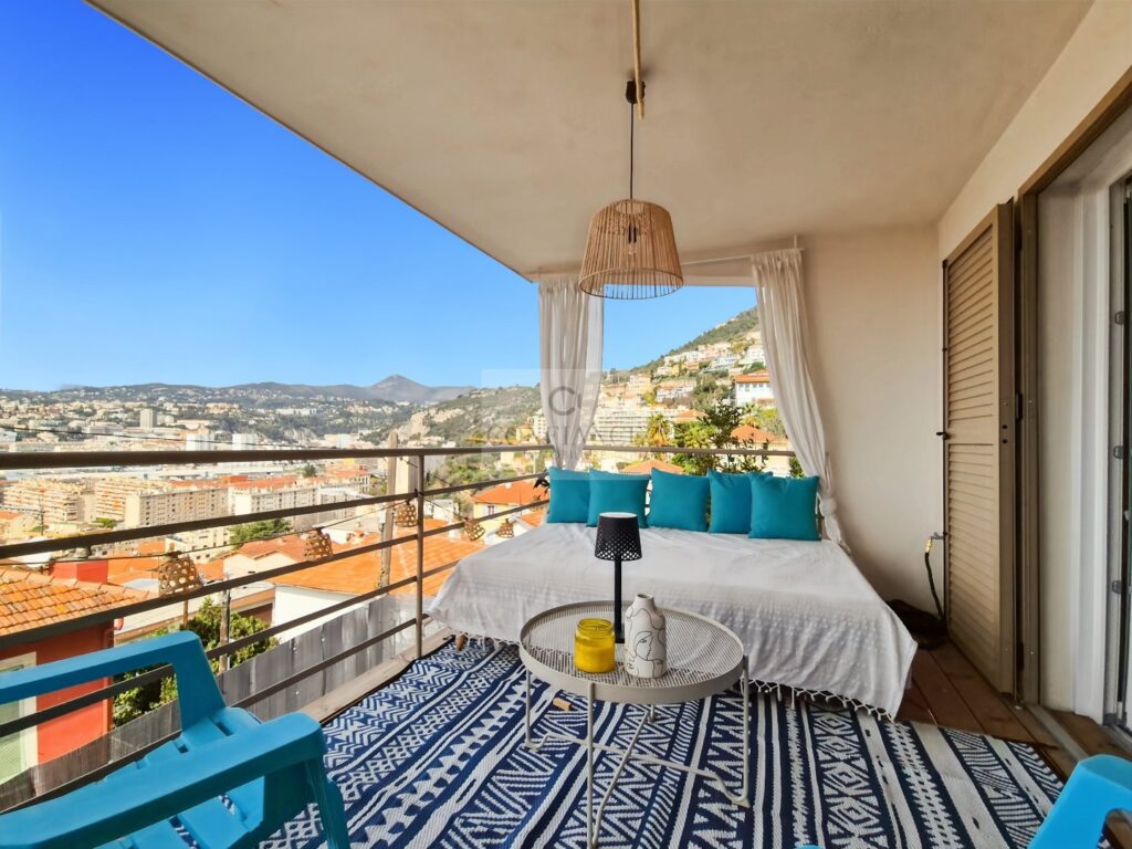 Maison – 4 pièces – 2 chambres – 115 m²