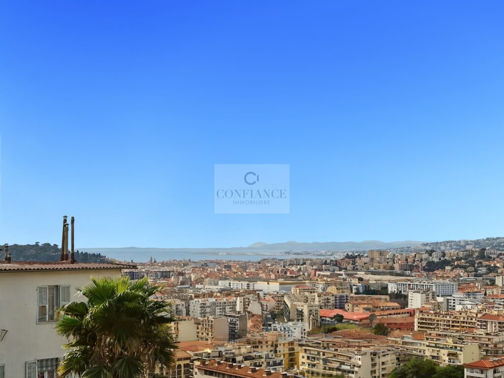 Maison – 4 pièces – 2 chambres – 115 m²