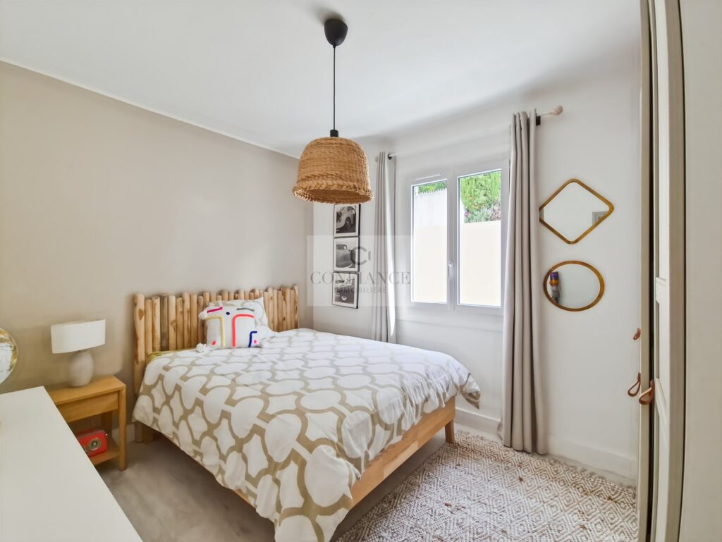 Maison – 4 pièces – 2 chambres – 115 m²