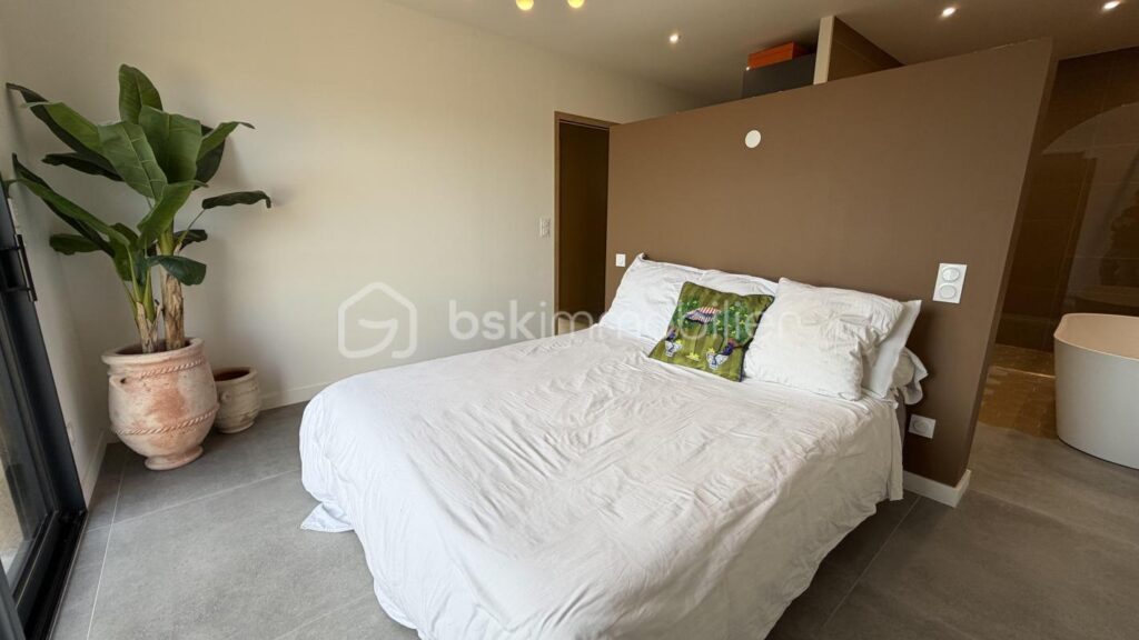 SAINT DONAT SUR L’HERBASSE – Maison individuelle 145 m² – 5 pièces – 4 chambres – 145 m²