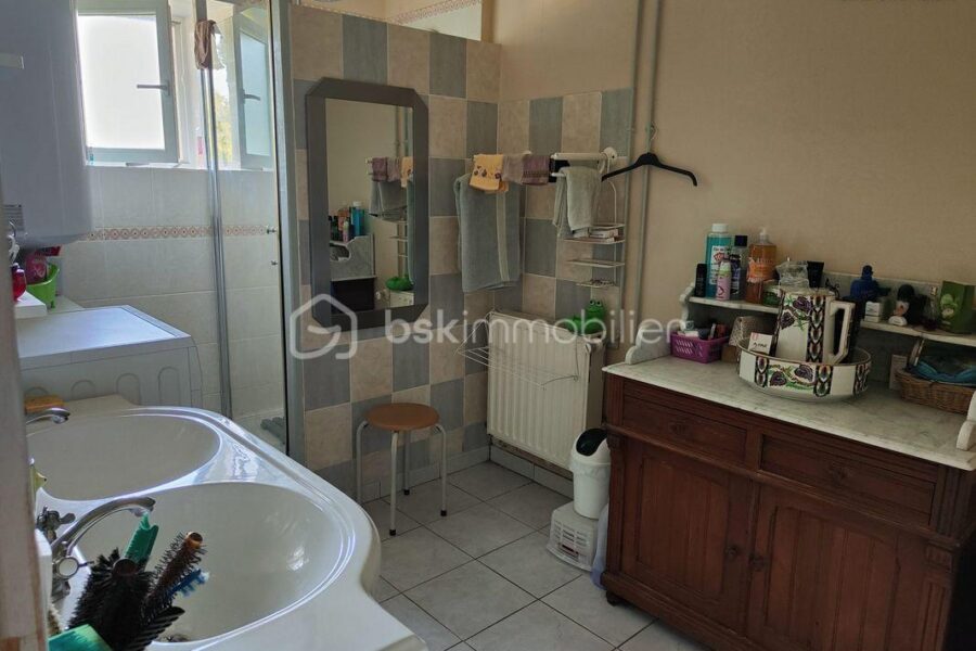 Maison à vendre à Neauphe sous essai