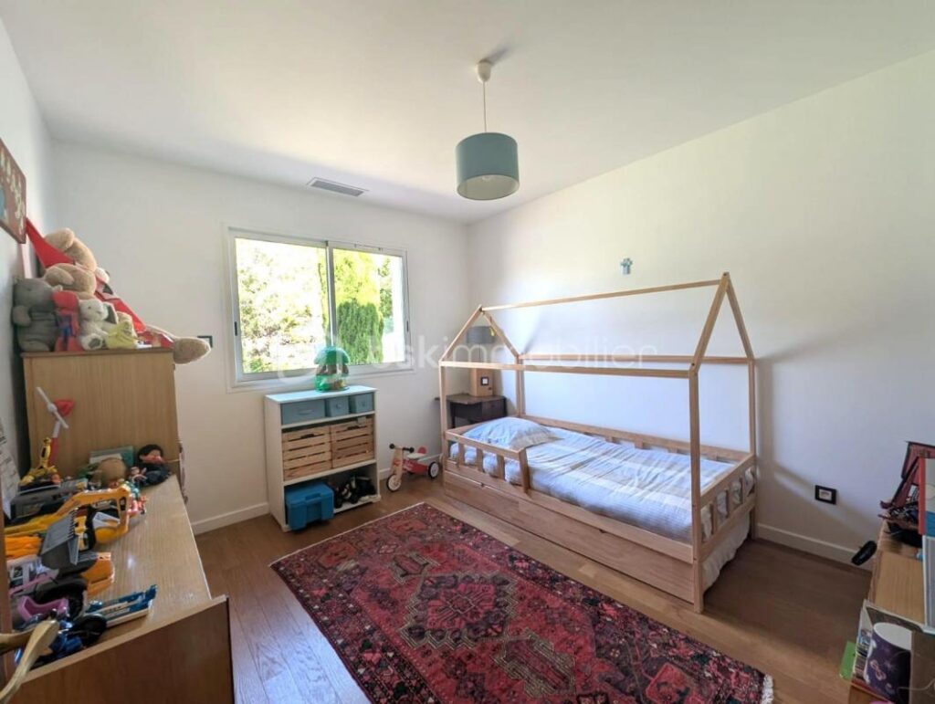 Rouffiac-Tolosan centre – Villa 189 m² au calme avec vue Pyrénées – 6 pièces – 4 chambres – 189 m²