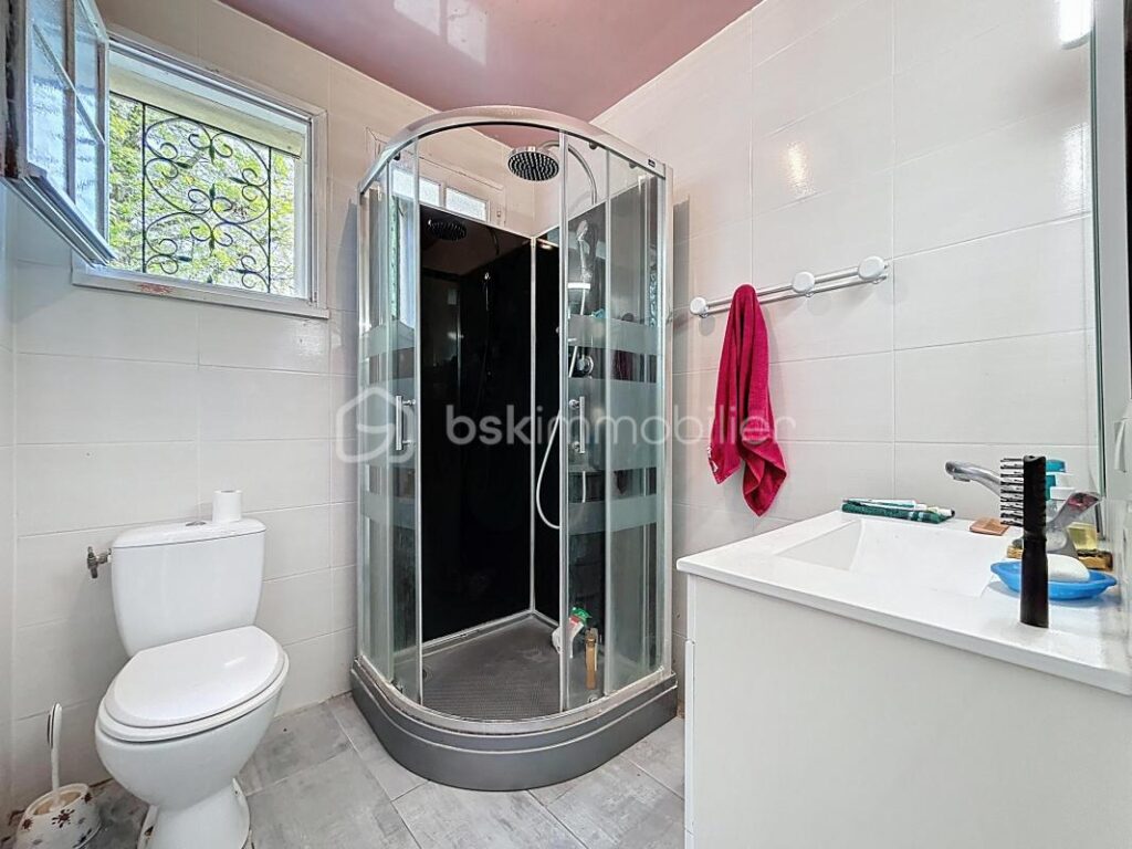 Maison 3 chambres possibilité studio – 5 pièces – 3 chambres – 100 m²