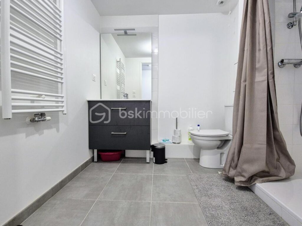T2 de 45m² avec un balcon et un parking – 2 pièces – 1 chambre – 45 m²