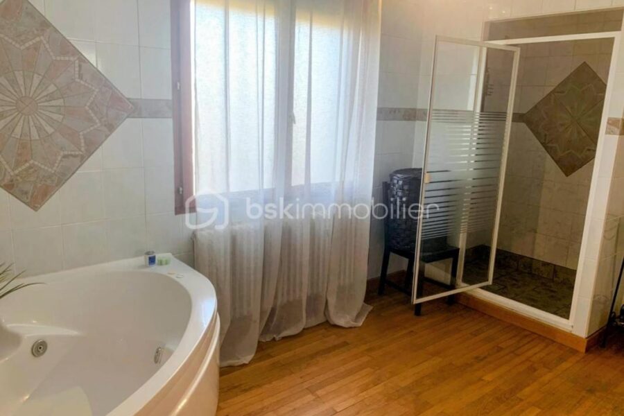 Maison à vendre à La mure