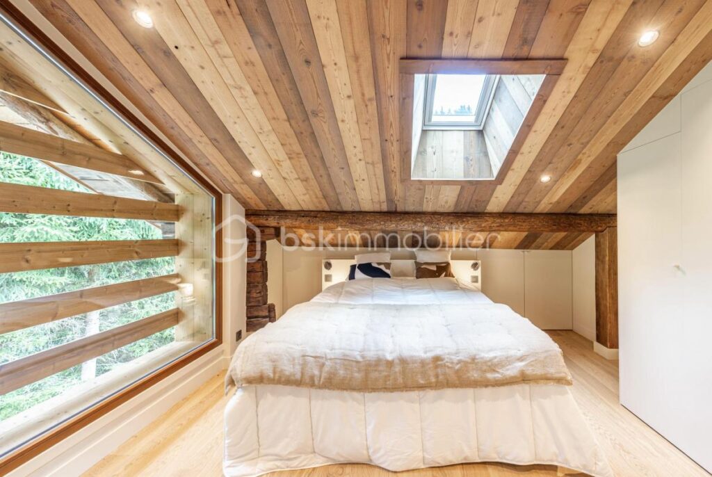 CHALET AVEC MAZOT LA CLUSAZ SECTEUR L ETALE – 9 pièces – 7 chambres – 216 m²