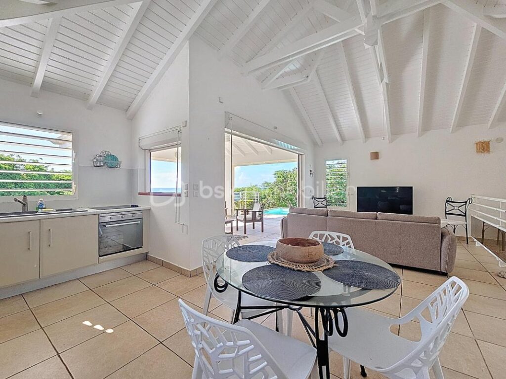 Villa T3 avec vue mer, piscine Saint François – 3 pièces – 2 chambres – 88 m²