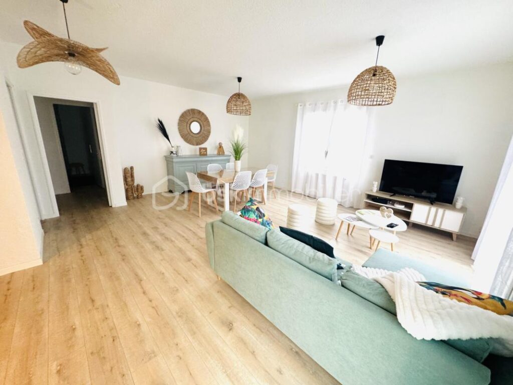 MAISON PLAIN PIED – 5 pièces – 3 chambres – 125 m²