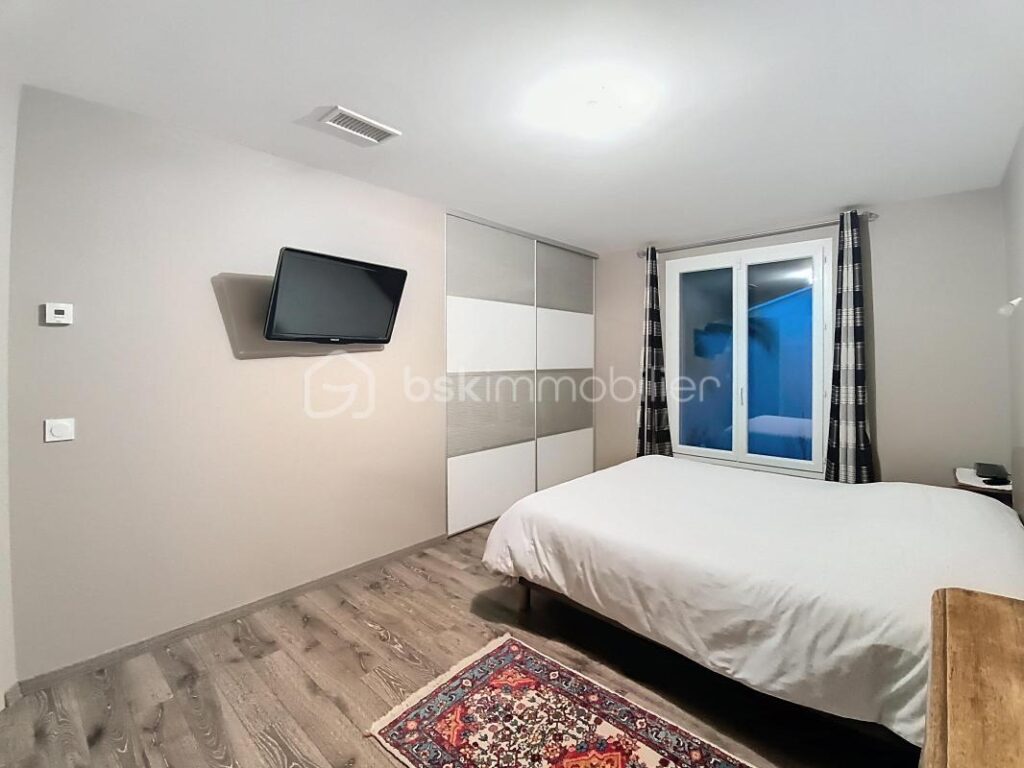 Maison contemporaine 122m² avec dépendance 85m² – Vue Panoramique – Saint-Vincent-d’Olargues (34390) – 5 pièces – 3 chambres – 122 m²