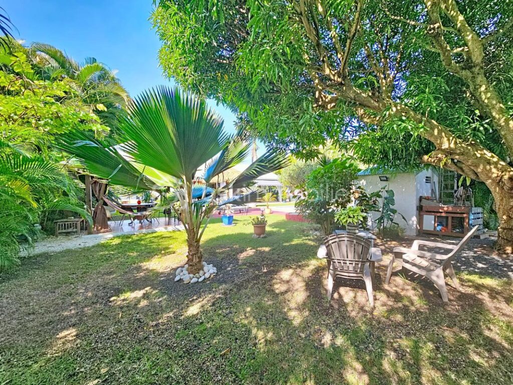 Villa avec piscine 3 chambres , parcelle 1000 m2 – 4 pièces – 3 chambres – 120 m²