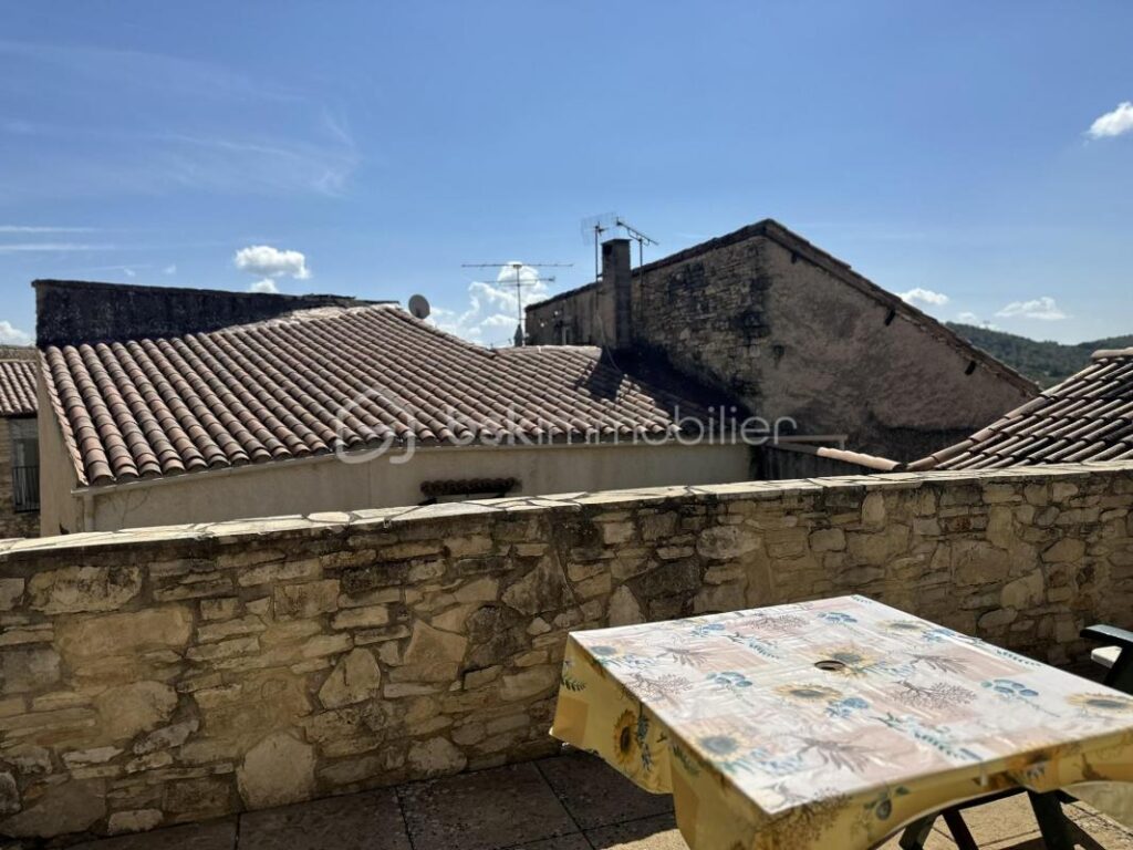 Deux Maisons en Pierre Authentiques à Sigonce – Proche Forcalquier – 6 pièces – 4 chambres – 110 m²