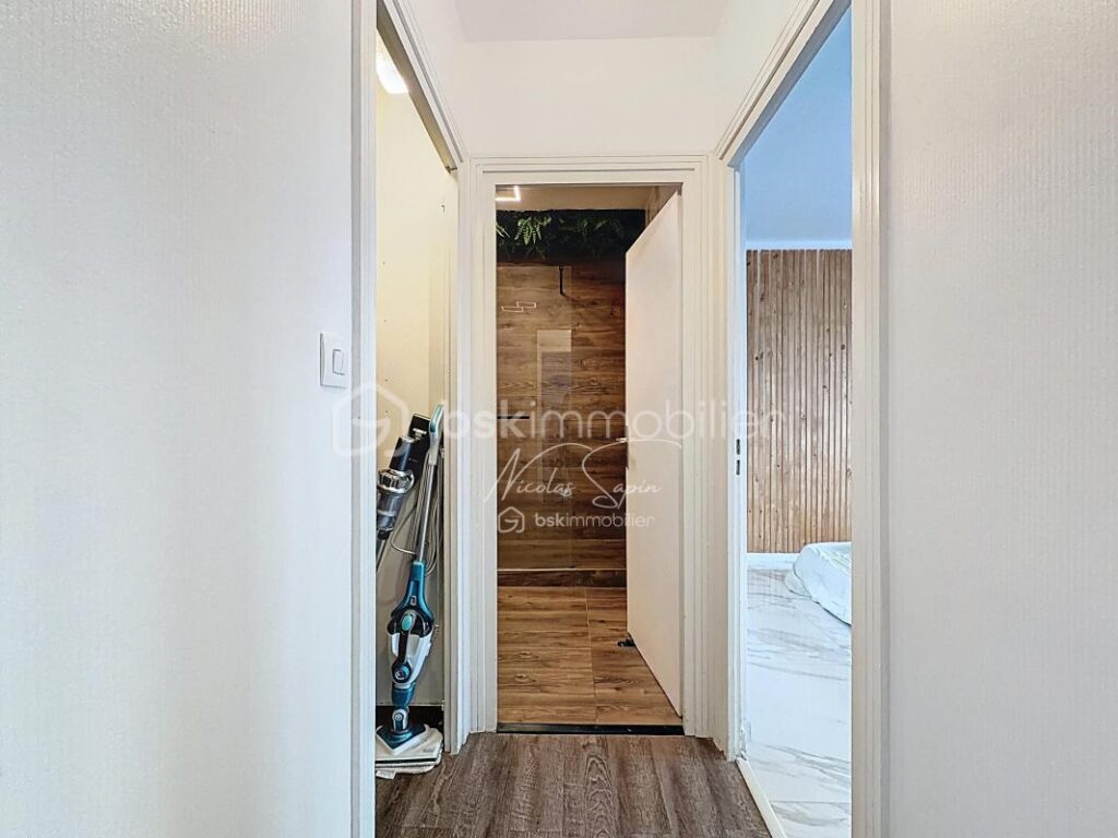 T2 entièrement rénové – 2 pièces – 1 chambre – 42 m²