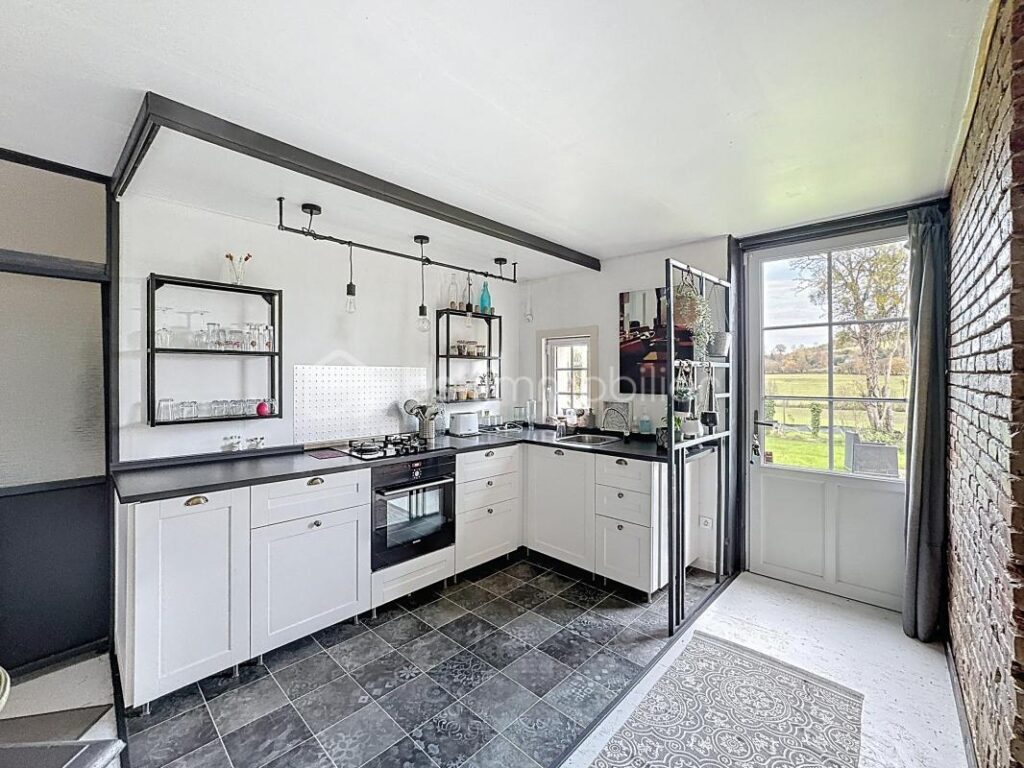 Jolie maison en briques – 5 pièces – 3 chambres – 104 m²