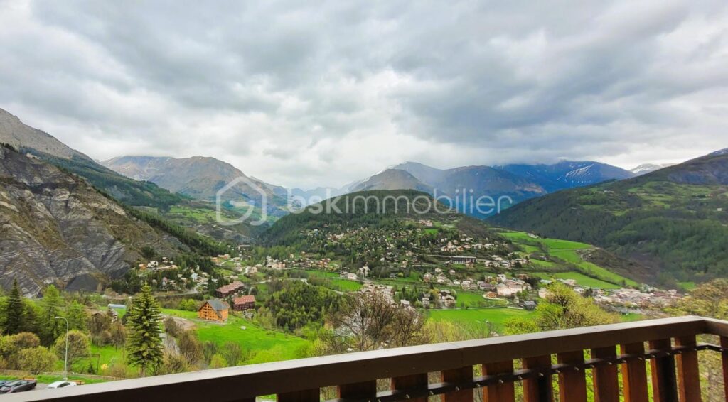 🏔️ APPARTEMENT T2 RÉNOVÉ – SKIS AUX PIEDS – SEIGNUS D’ALLOS – 2 pièces – 1 chambre – 22 m²