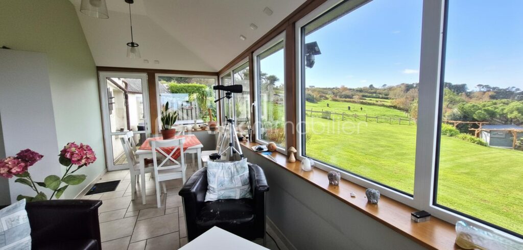 MAISON ET GITES EMPLACEMENT IDEAL! – 7 pièces – 4 chambres – 140 m²