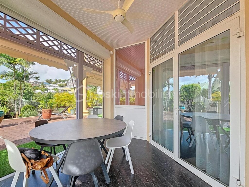 Anse des Rochers T3 59 m2 avec terrasse vue mer – 3 pièces – 2 chambres – 59 m²