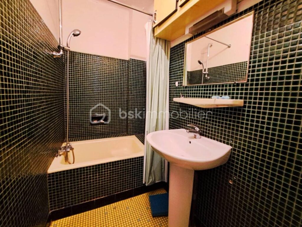 Les Trois Sœurs – 9 pièces – 5 chambres – 135 m²