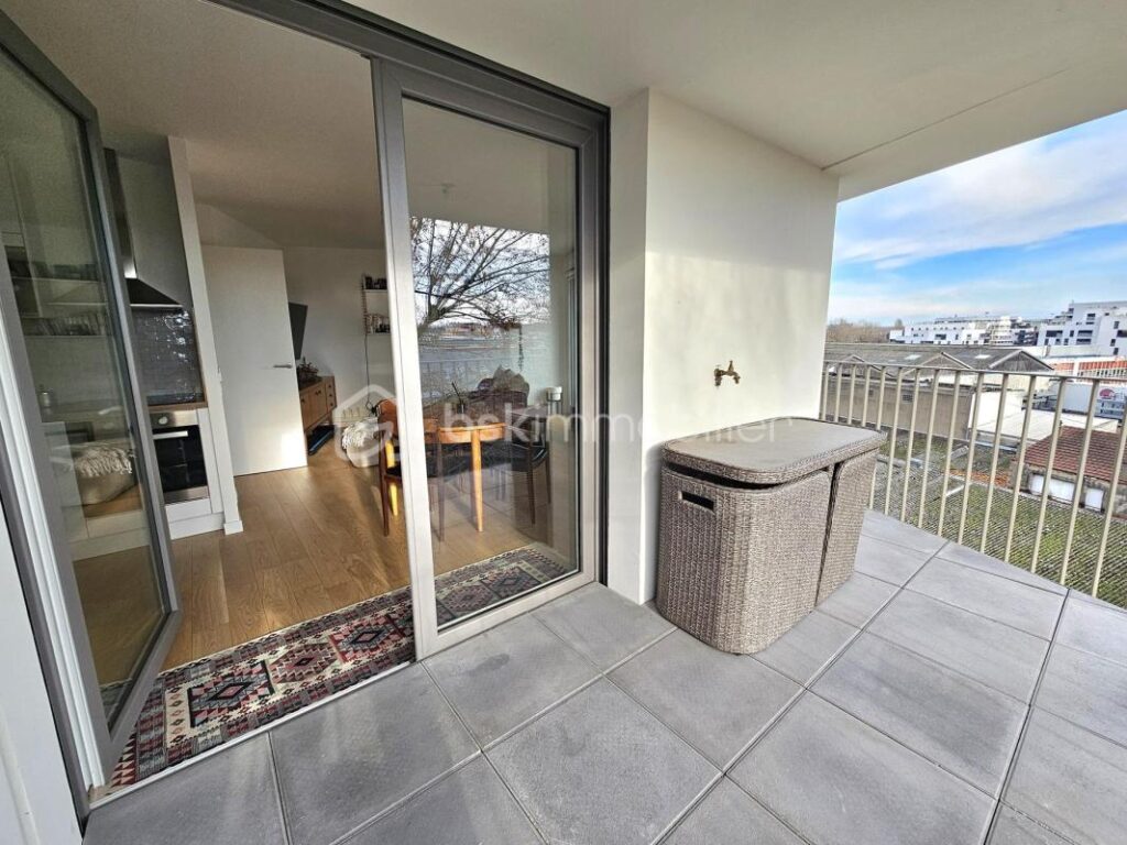 Appartement F3 DPE C 2023 bord du canal terrasse parking – 3 pièces – 2 chambres – 58 m²