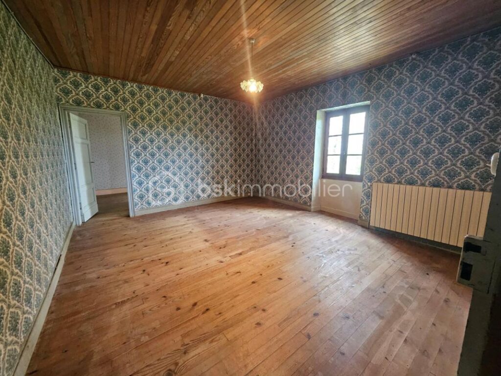 Maison de campagne en pierre et chalet avec vue – 4 pièces – 3 chambres – 135 m²