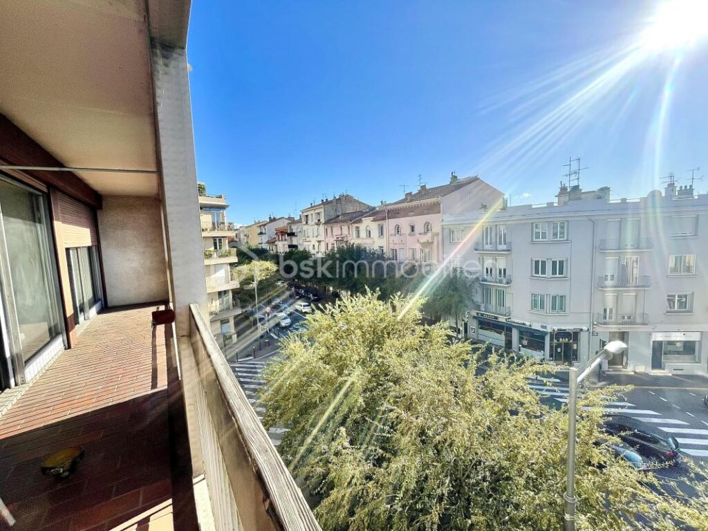 Perpignan Résidence ‘ Le Palace’, Appartement T2, Terrasse, Parking et Piscine ! – 2 pièces – 1 chambre – 62 m²