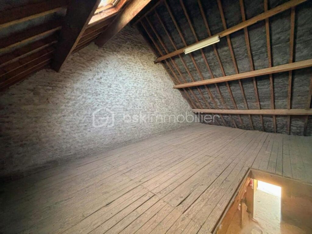 Maison à vendre – 165 m² habitables – 3 chambres – Vérandas – Garage – Dépendances – 6 pièces – 3 chambres – 165 m²