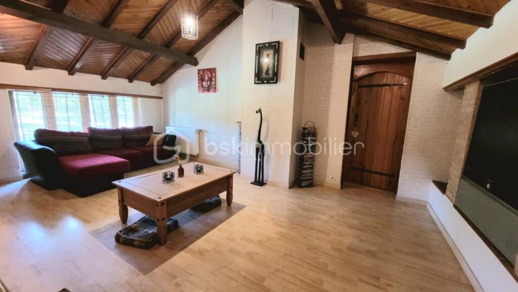 Magnifique Maison Landaise sur Airial avec Piscine et Étendue Verdoyante ! – 6 pièces – 3 chambres – 165 m²