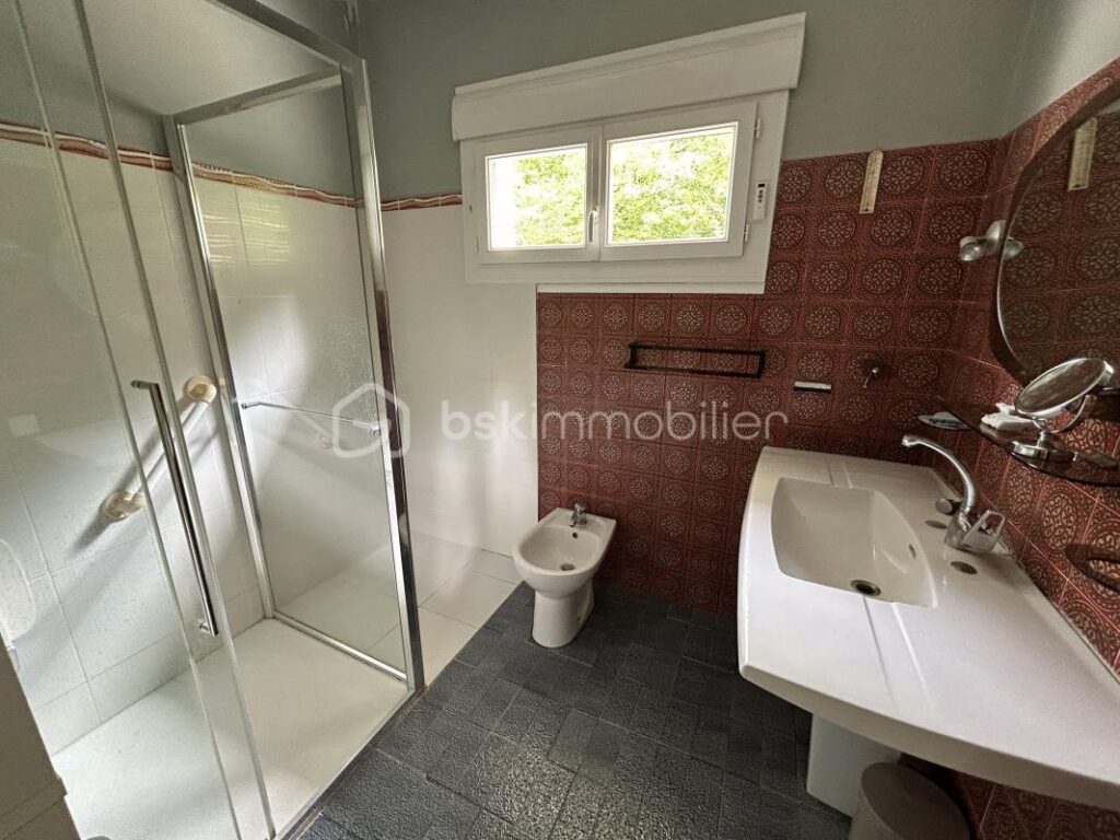 MAISON PLAIN PIED – 3 CHAMBRES – GARAGE – 4 pièces – 3 chambres – 103 m²